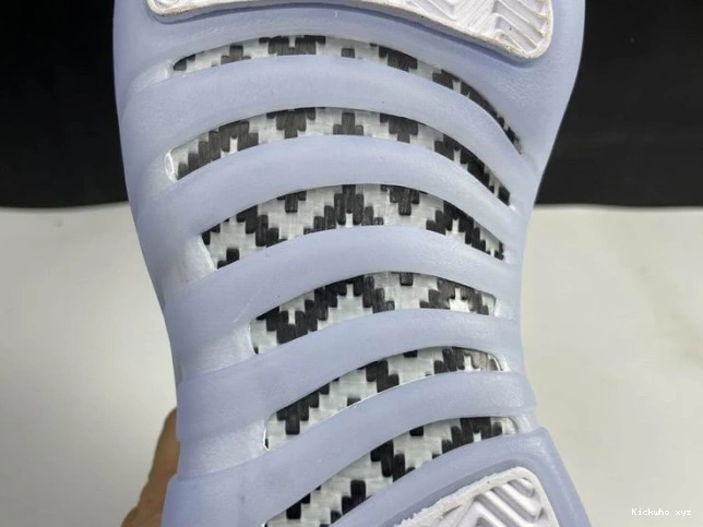 DB0733-190 12 RETRO EASTER AIR JORDAN LOW (2021) 0821
